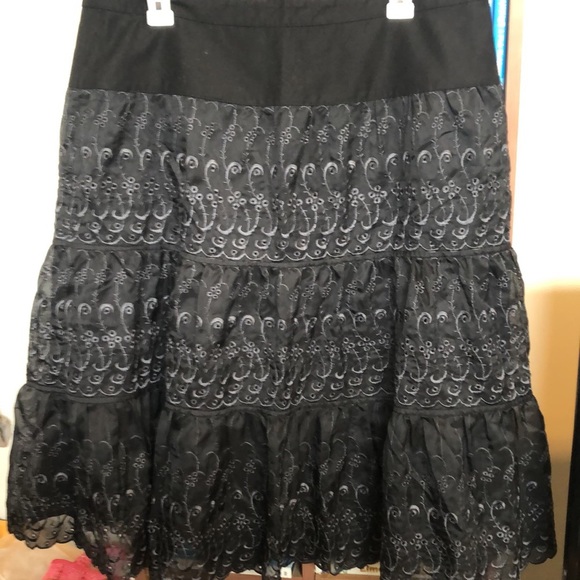 NWT H&M Black Eyelet/ Peasant Skirt Sz 14 - Picture 2 of 9